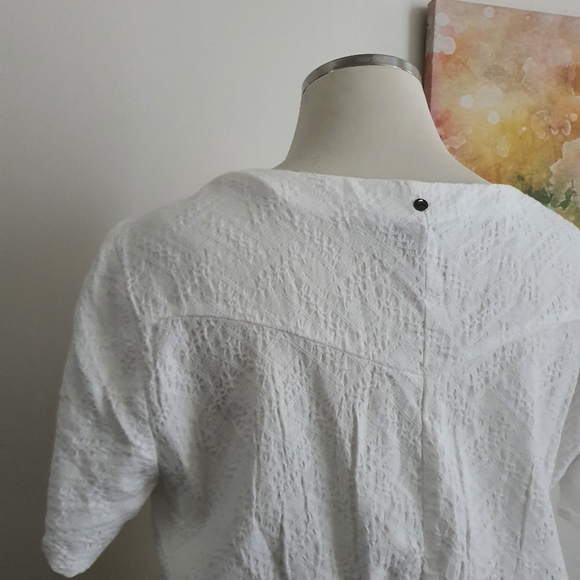 Rusty Short Sleeve V Neck White Mini Dress Size 14 NWT - Picture 8 of 12